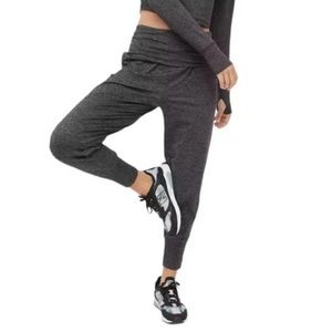 Charcoal Hugger Jogger (short)